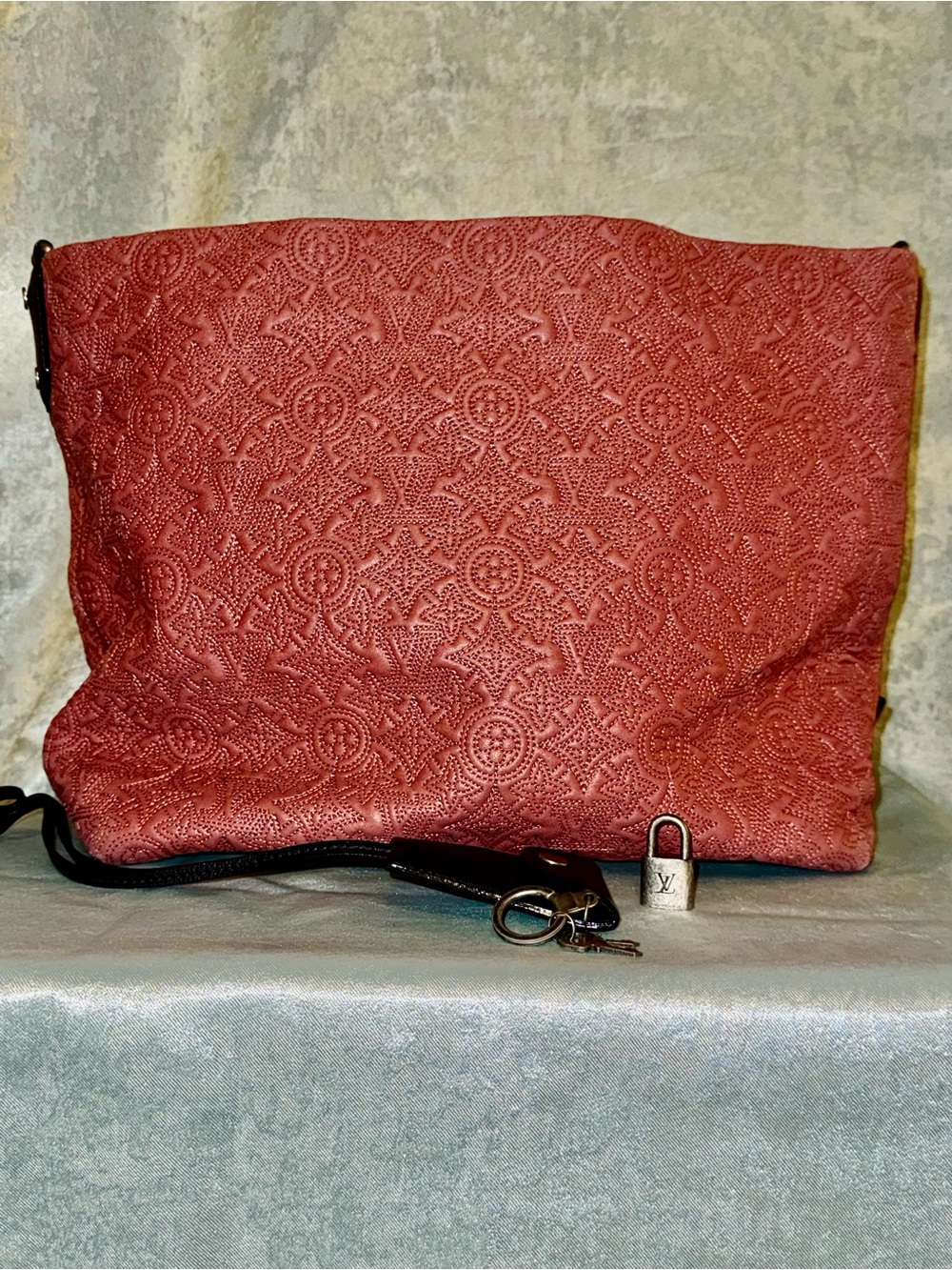 Louis Vuitton Luxury Embossed Women’s Shoulder Bag